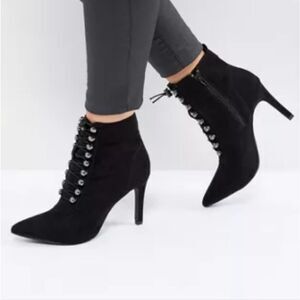 FOREVER 21  SUEDE POINTED TOE LACE UP CLOSURE HIGH HEEL STILETTOS ANKLE BOOTIES